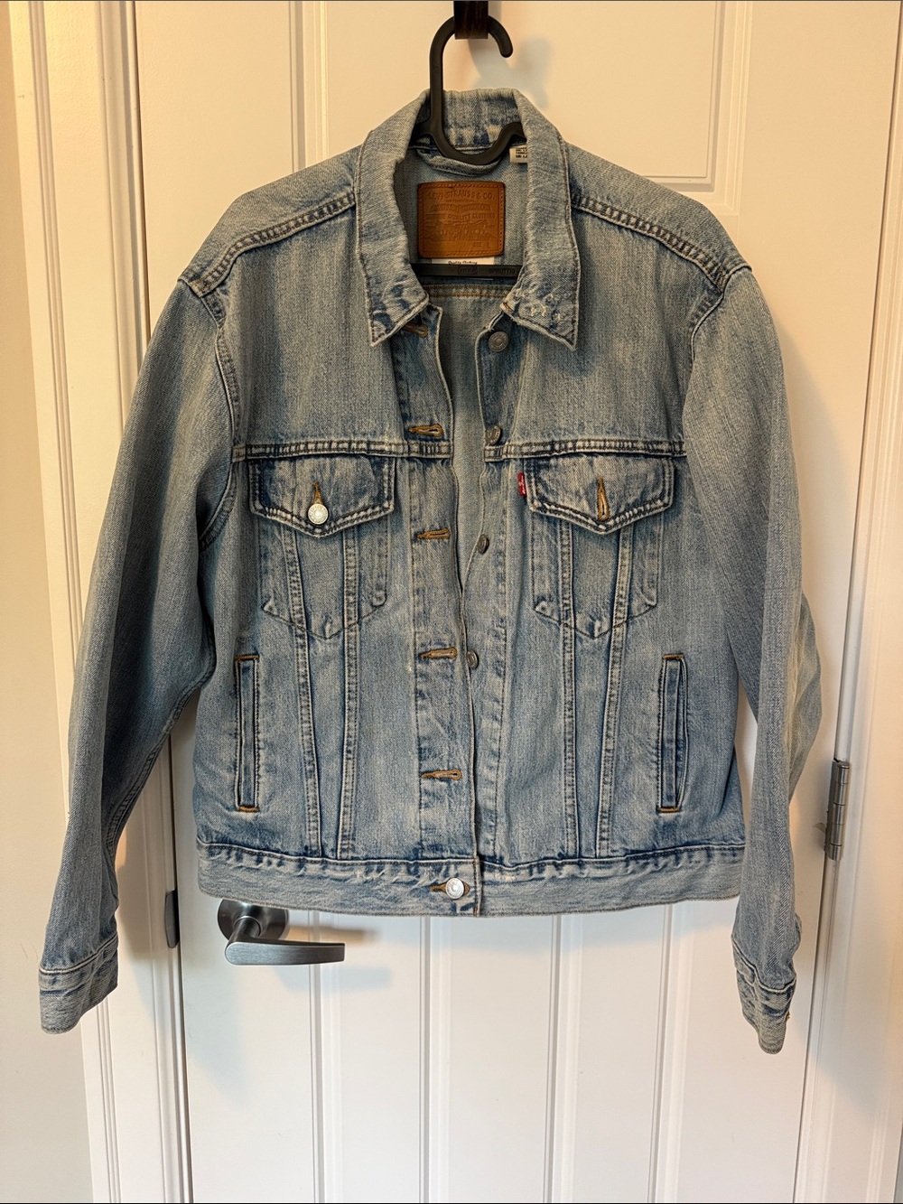 Levi's Light Wash Denim Trucker Jacket - Pale Blue